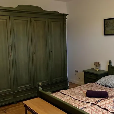 Antike Wohnmoeglichkeit Kurz Und Langfristig 100qm 1 Stock Apartment